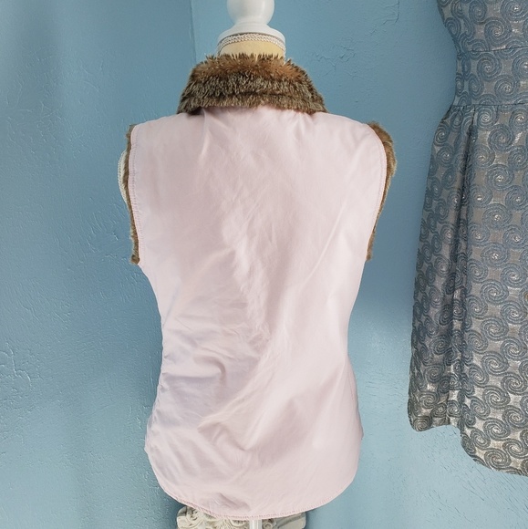 Gap Reversible pink faux fur vest D30 - Picture 8 of 8